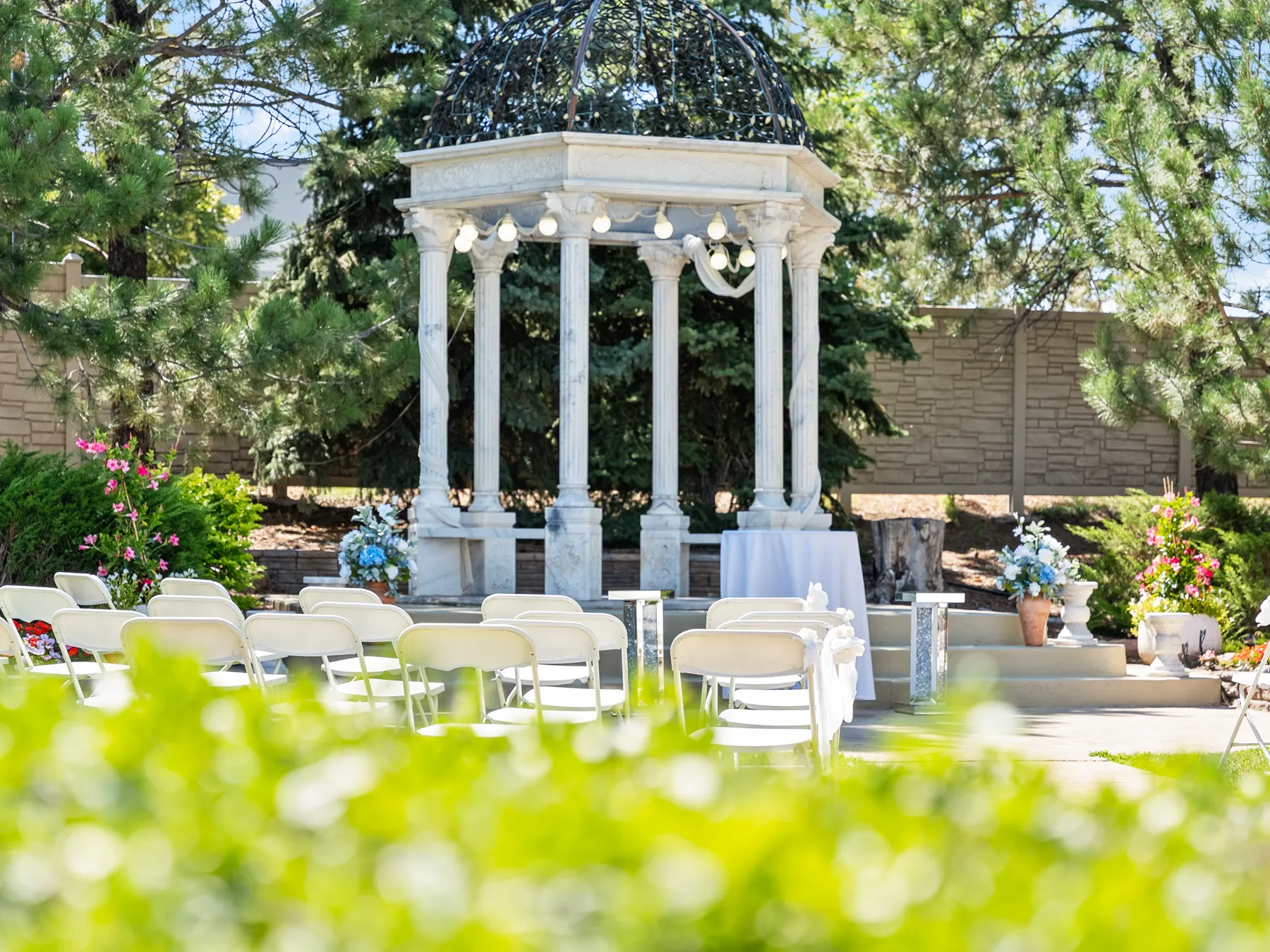 Wedding ceremony in the gardens